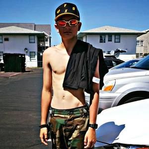 Meet your Posher, Tomas